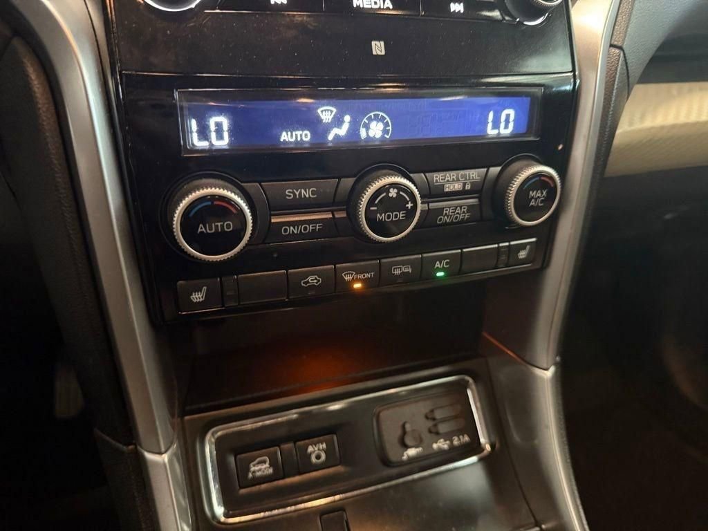 Used 2020 Subaru Ascent Premium w/ Convenience Package AWD/4WD image 13