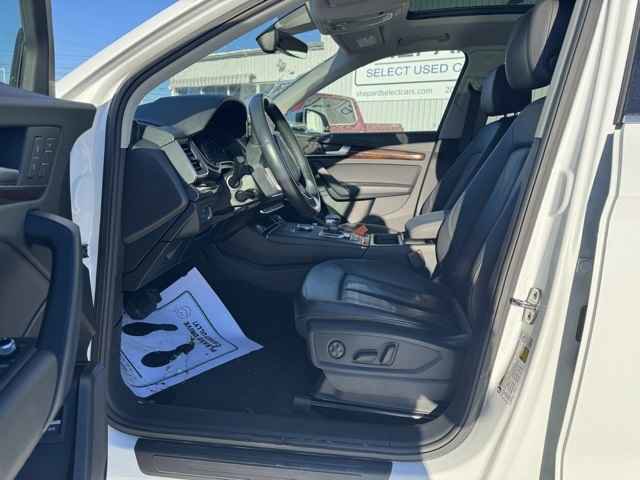 Used 2019 Audi Q5 2.0T Premium w/ Convenience Package image 14
