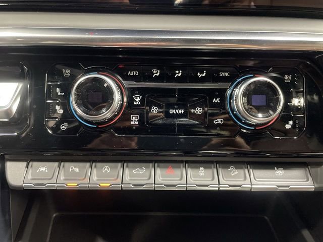 Used 2023 GMC Sierra 1500 Denali Ultimate image 10