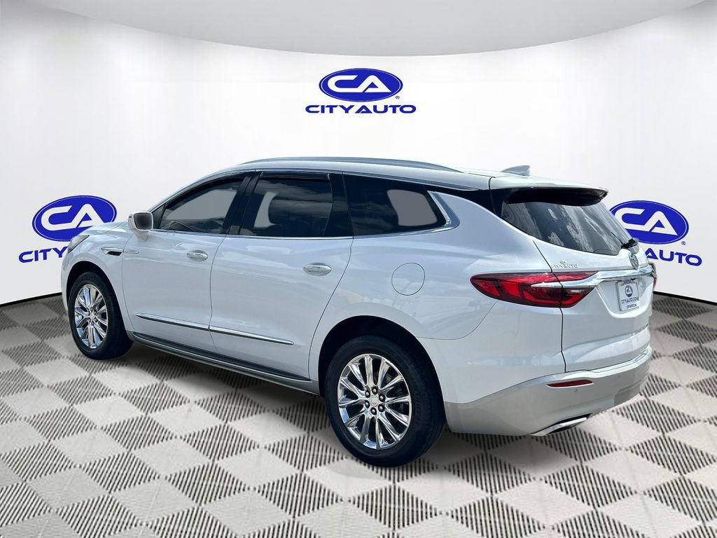 Used 2018 Buick Enclave Premium w/ Experience Buick Package FWD image 5