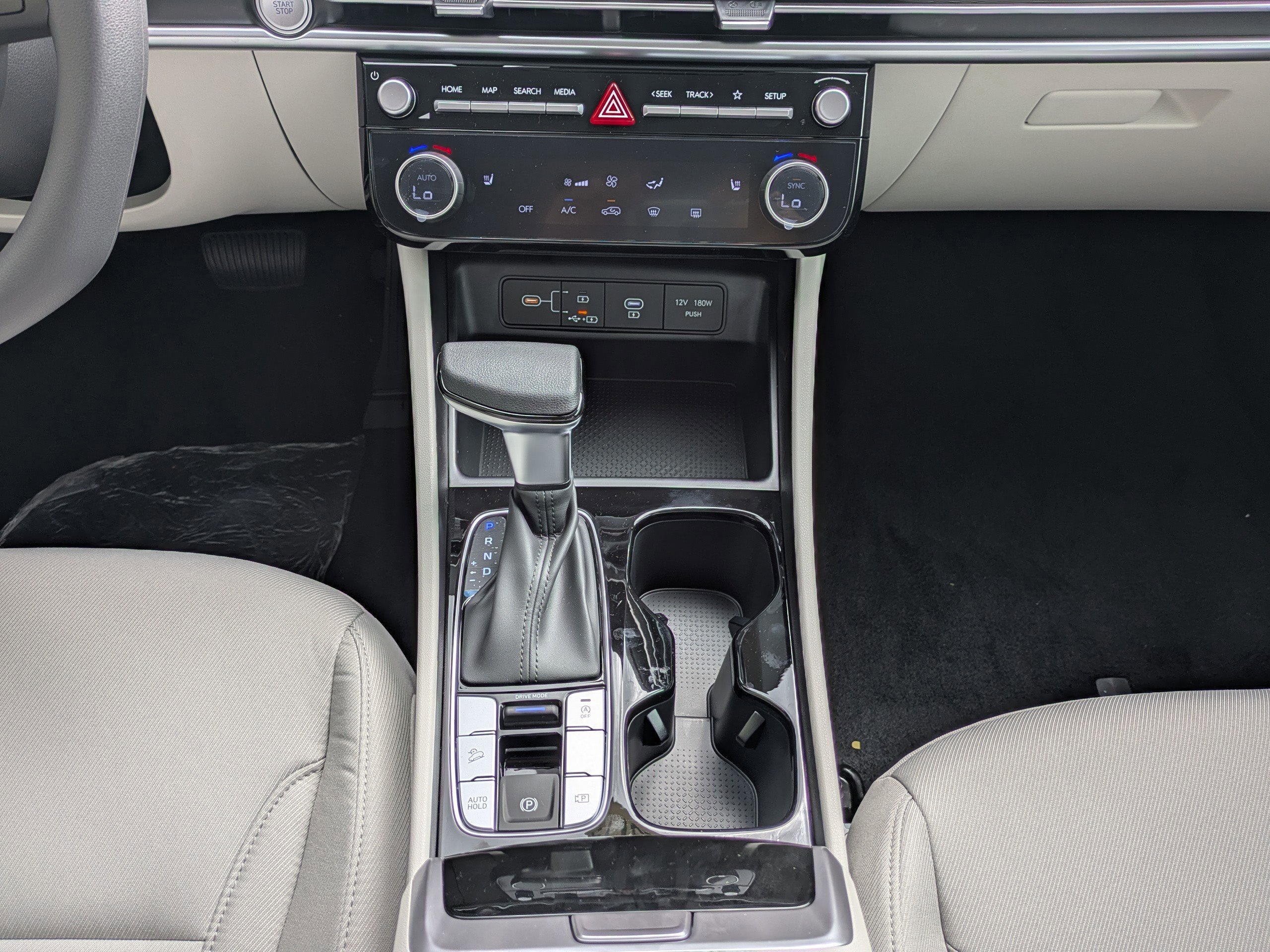 New 2026 Hyundai Tucson SEL FWD image 18