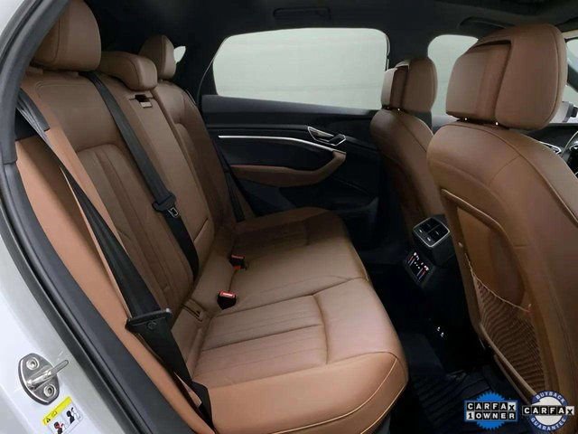 Used 2024 Audi Q8 e-tron Premium image 81