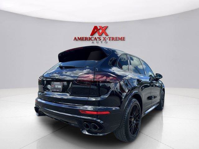 Used 2017 Porsche Cayenne GTS AWD/4WD image 4