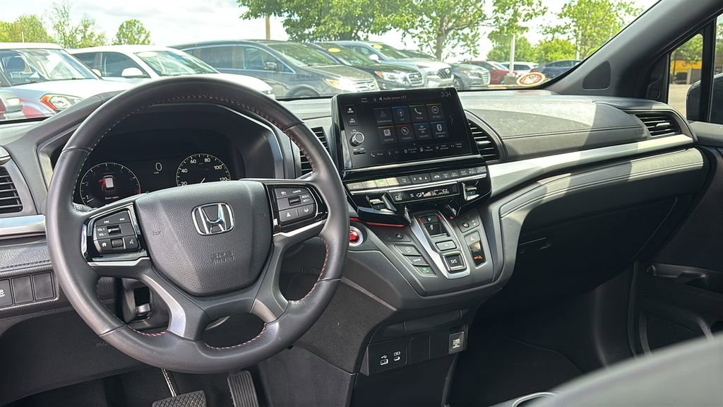 Used 2025 Honda Odyssey Sport-L image 13
