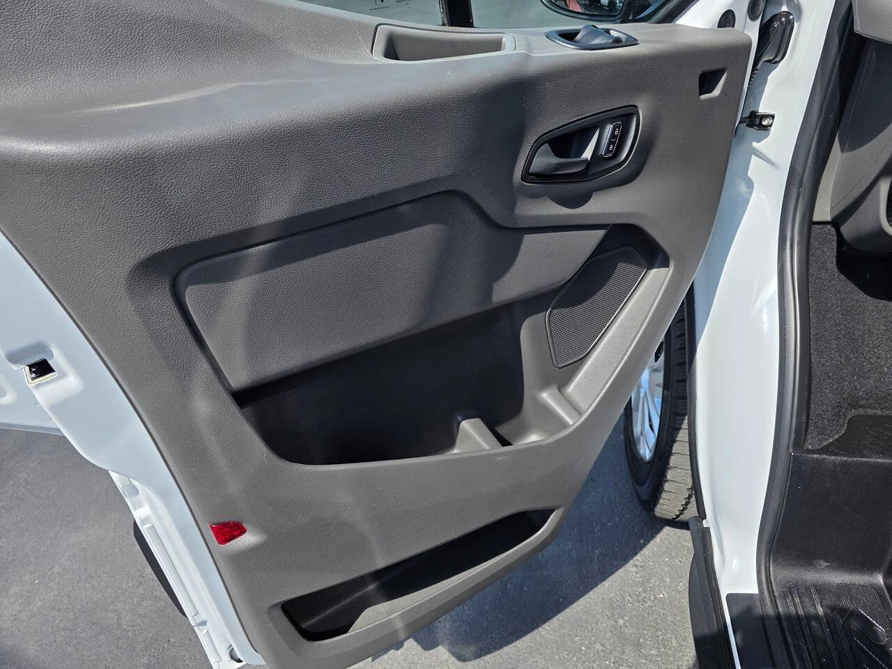 Used 2025 Ford Transit 350 XLT RWD image 25
