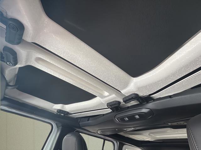 New 2026 Jeep Wrangler Unlimited Rubicon 392 w/ Quick Order Package 27X Moab image 34