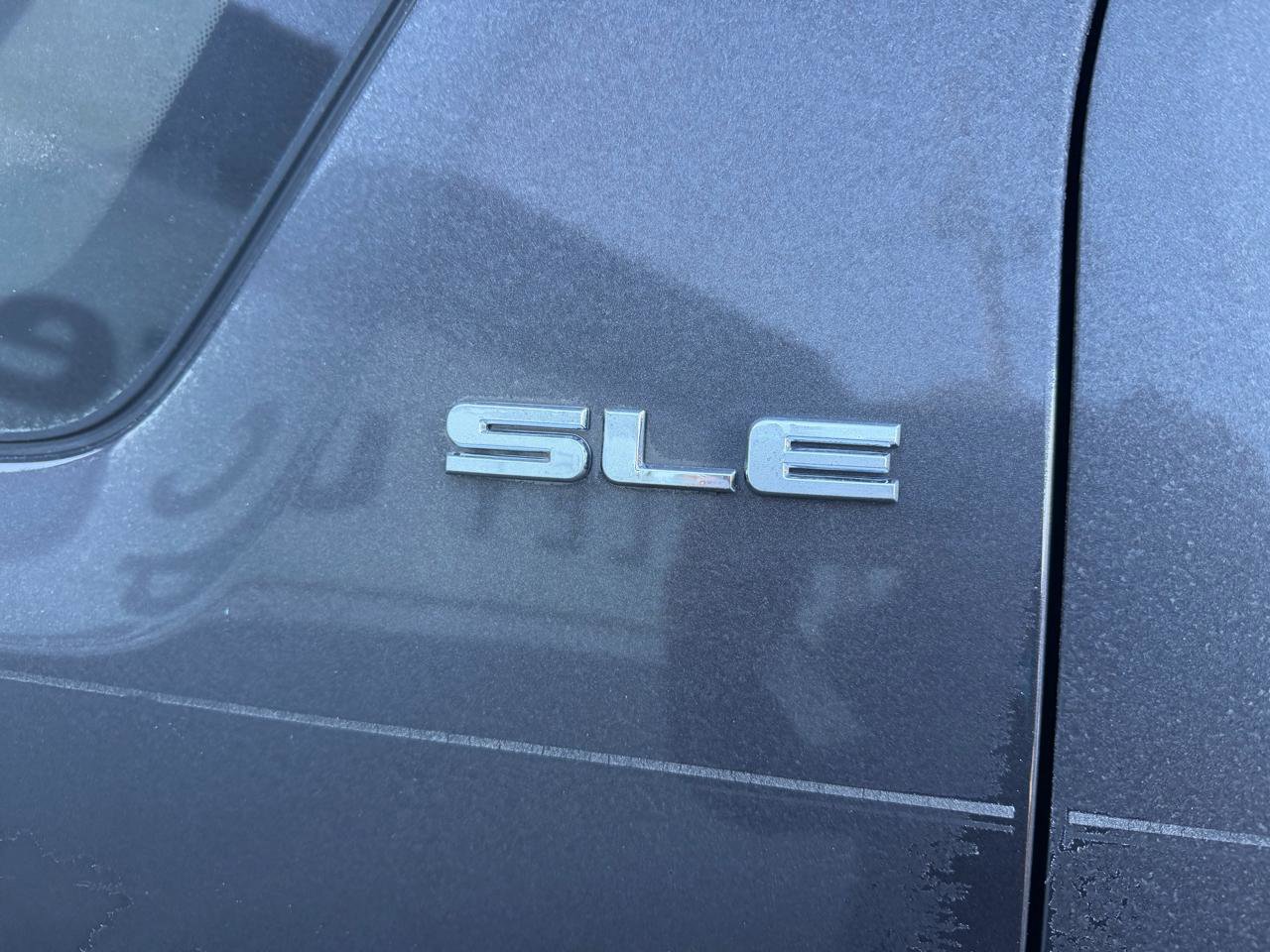 Used 2013 GMC Terrain SLE w/ LPO, Chrome Package FWD image 5