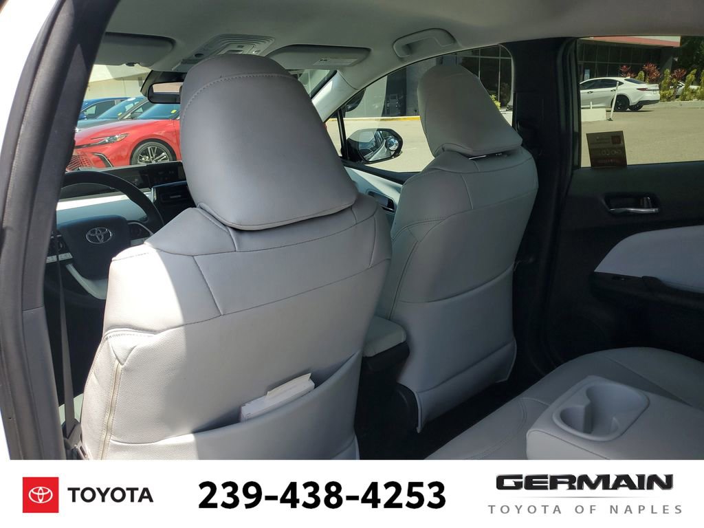 Used 2018 Toyota Prius Two FWD image 23