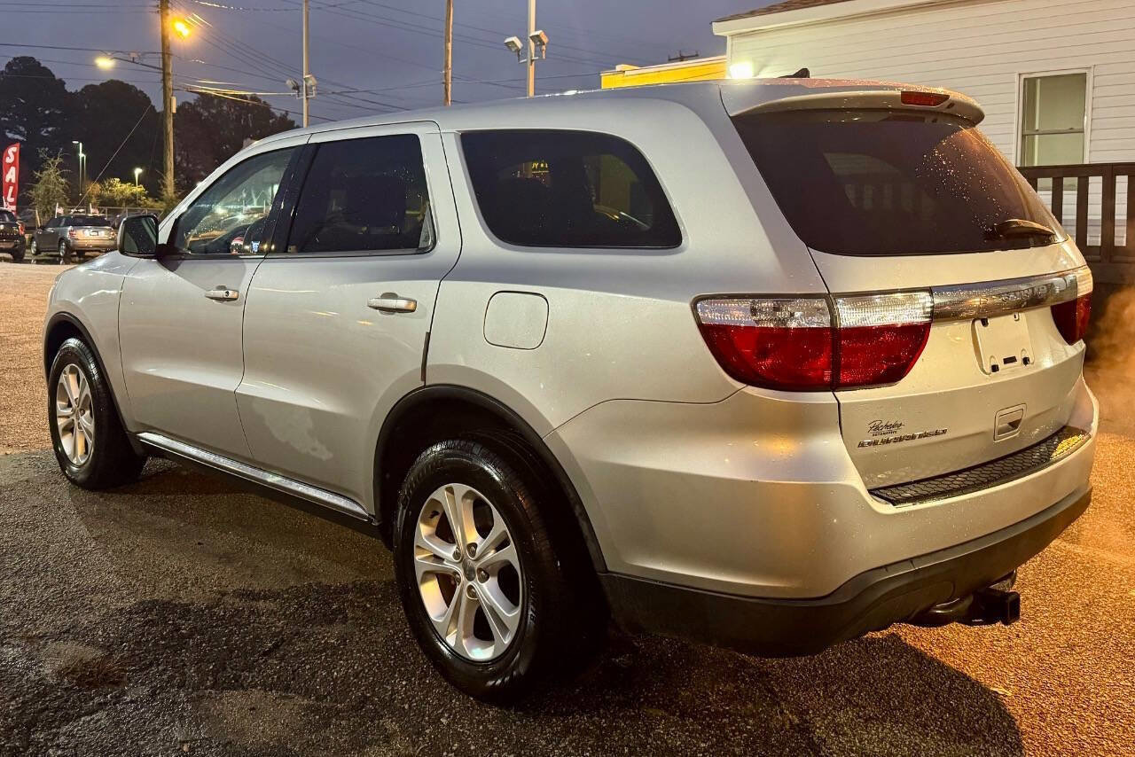 Used 2013 Dodge Durango SXT image 4