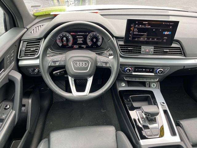 Used 2025 Audi Q5 2.0T Premium AWD/4WD image 12