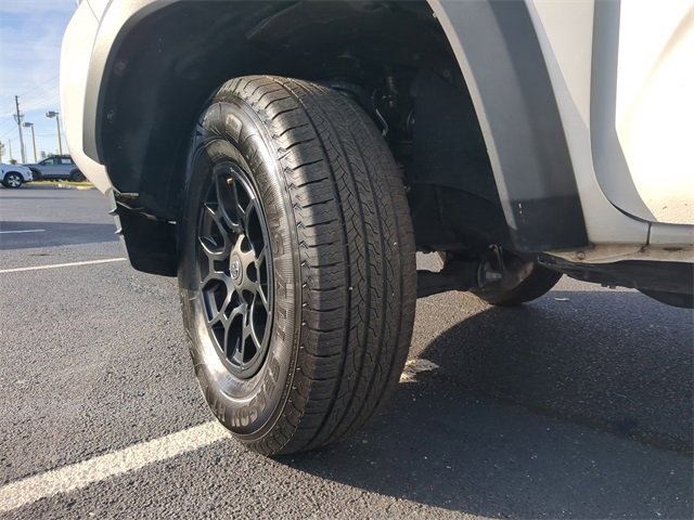 Used 2023 Toyota Tacoma SR5 w/ SX Package image 36