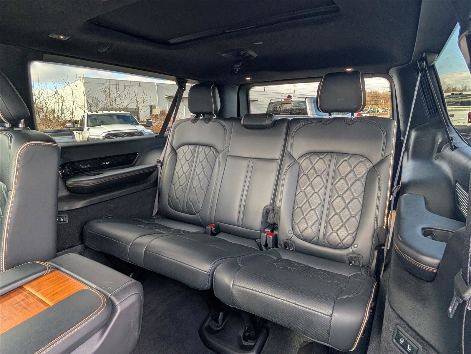 Used 2024 Jeep Grand Wagoneer L Series III image 14