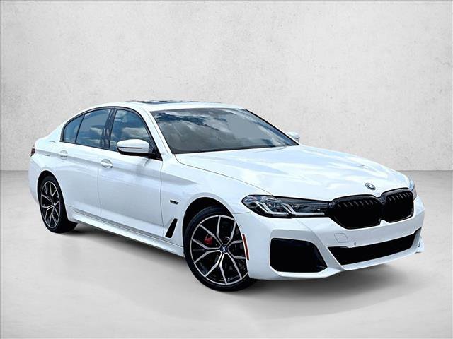 Used 2023 BMW 530e w/ M Sport Package image 11