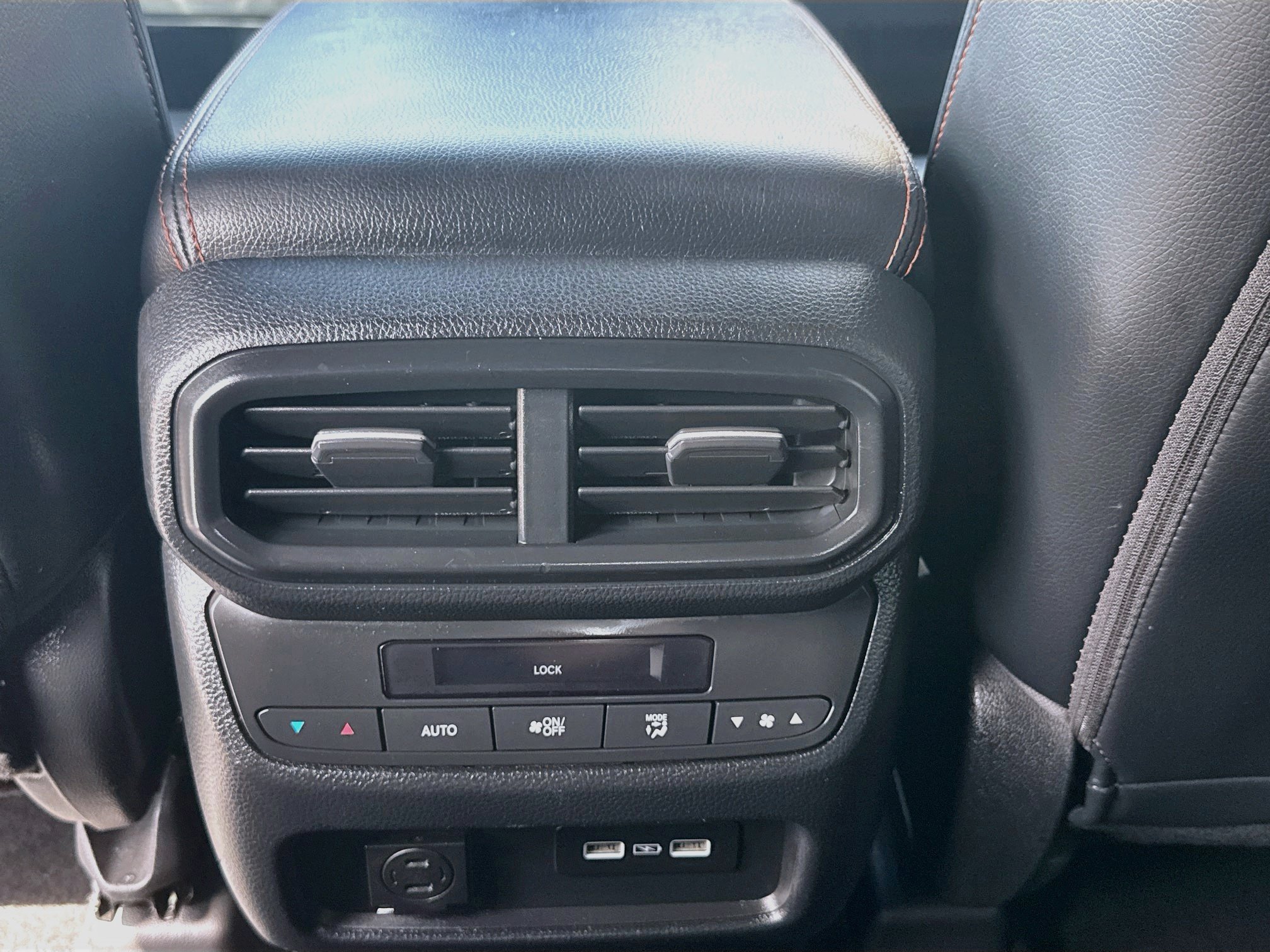 Certified 2023 Honda Pilot TrailSport image 21
