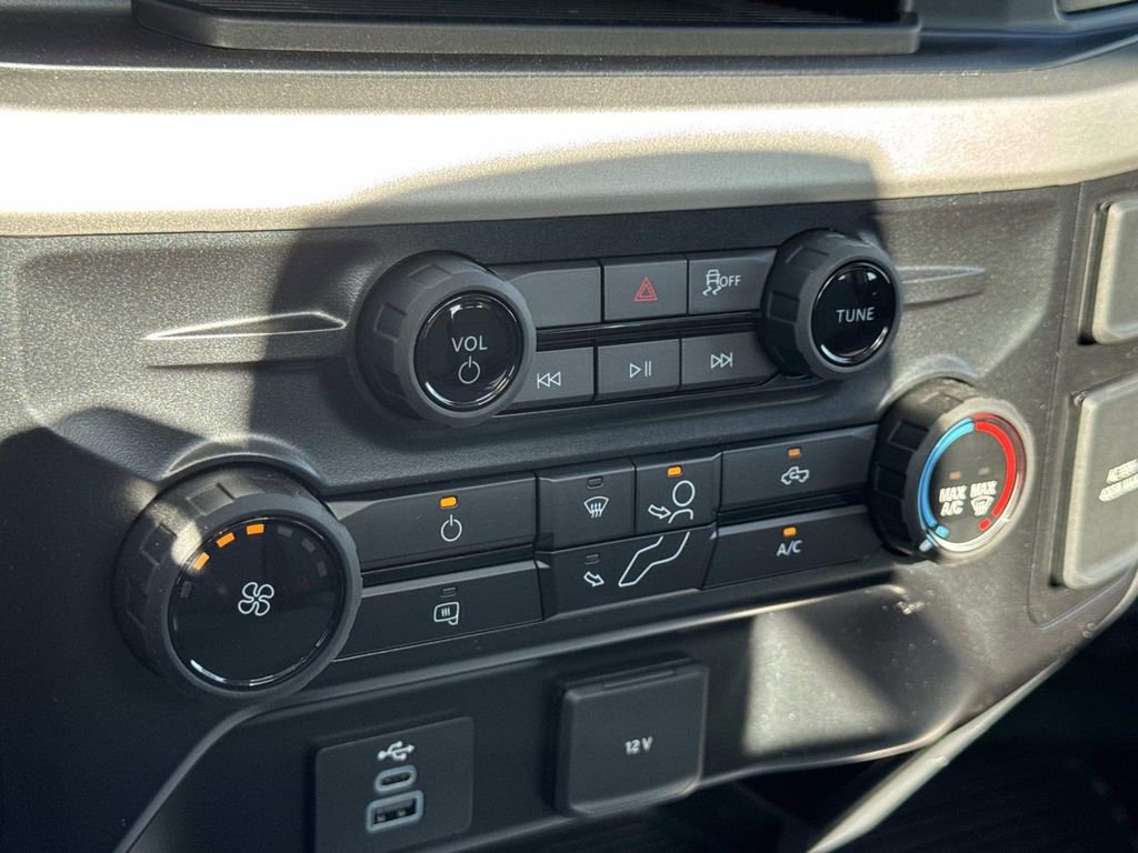 New 2026 Ford F350 XL w/ XL Chrome Package image 28