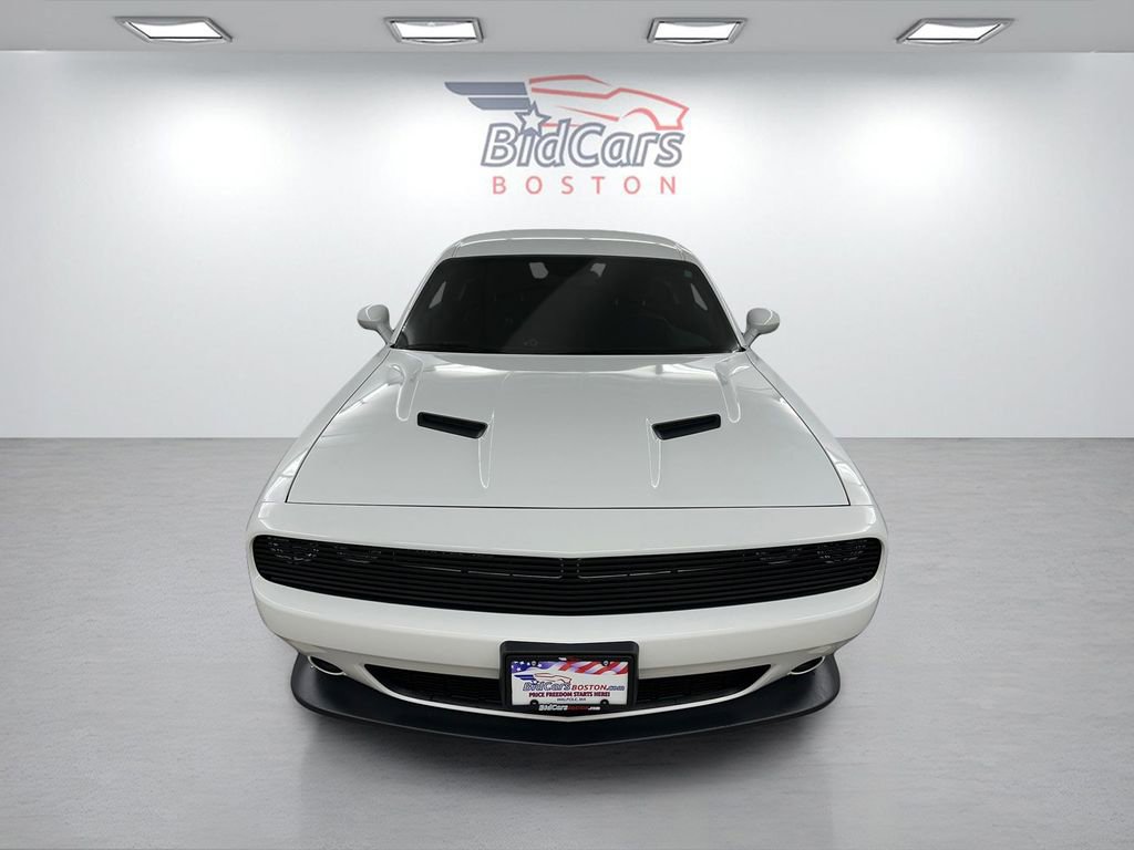 Used 2018 Dodge Challenger R/T Scat Pack w/ Dynamics Package RWD image 2