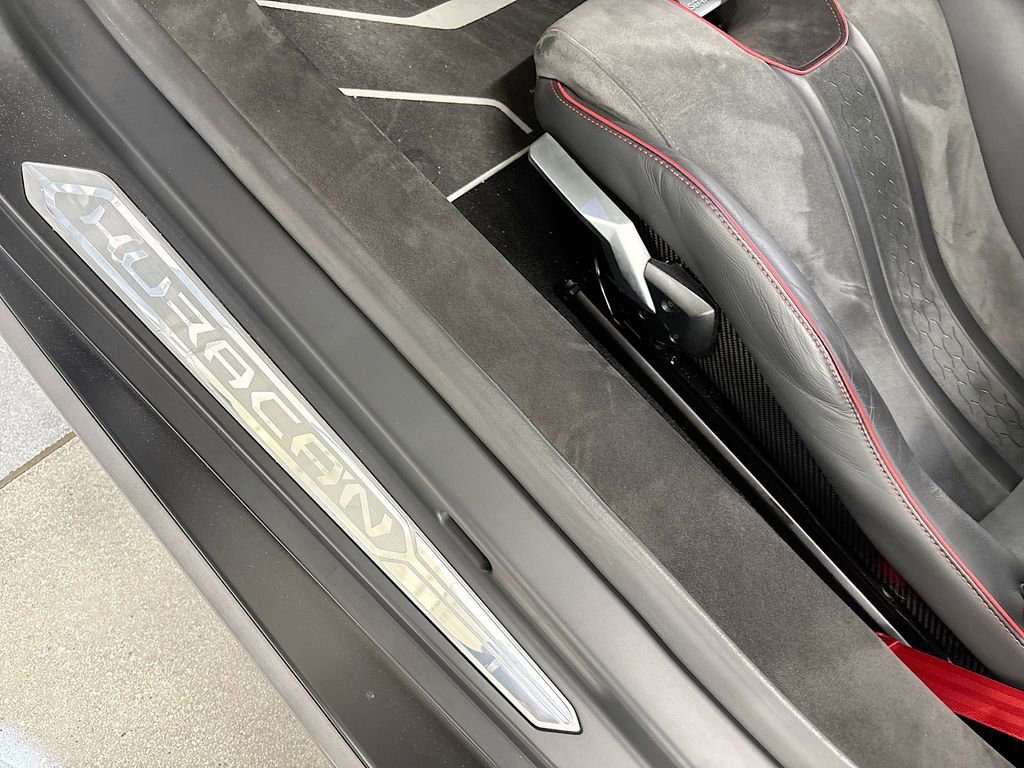 Used 2023 Lamborghini Huracan Sterrato image 27