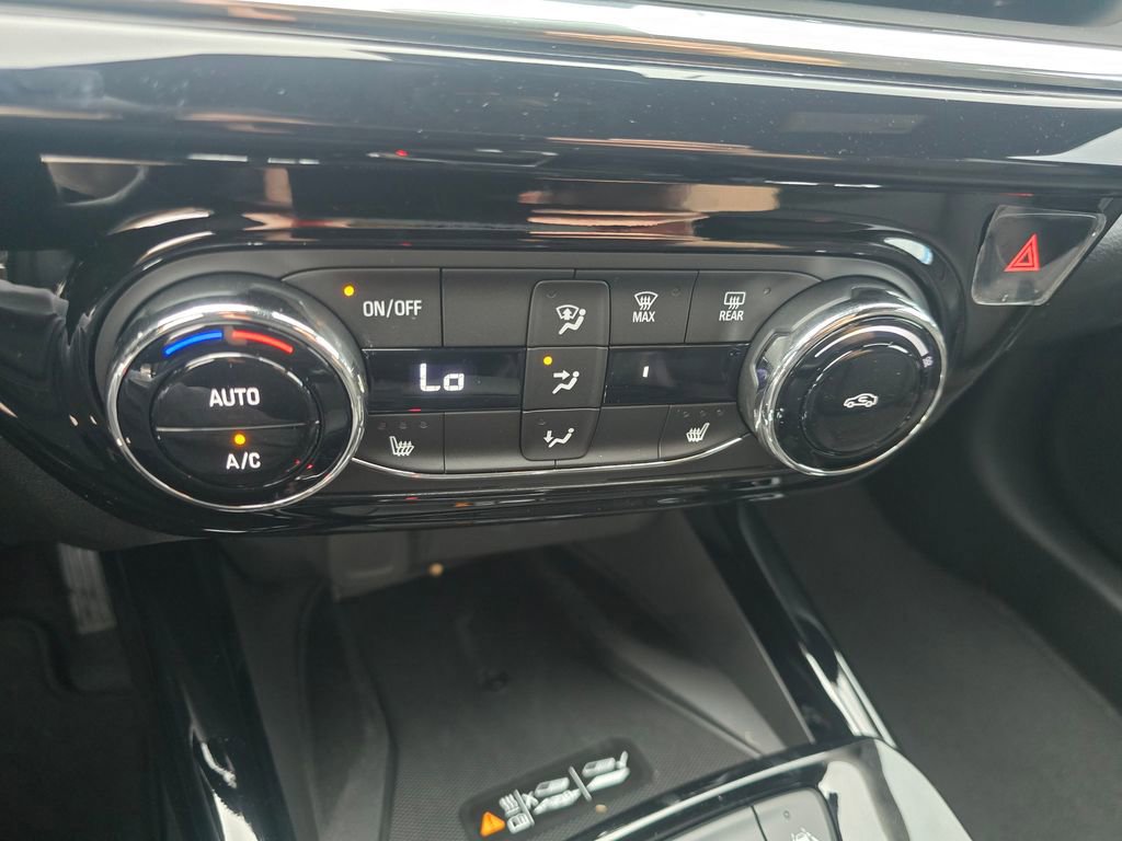 New 2026 Chevrolet Trax RS FWD image 13