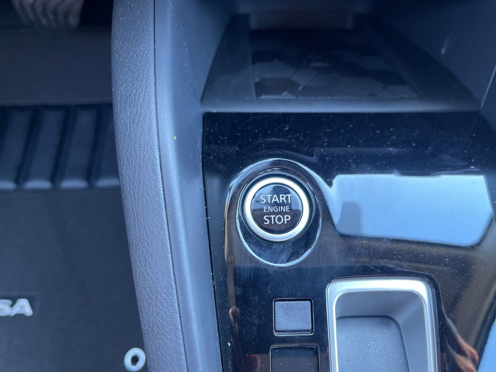 New 2025 Nissan Versa SR image 27