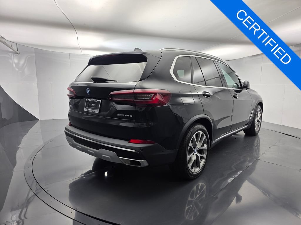Certified 2023 BMW X5 xDrive45e w/ Luxury Seating Package AWD/4WD image 4