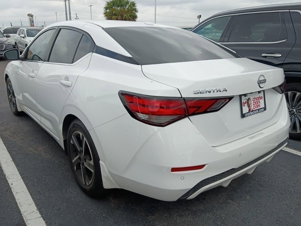 Used 2024 Nissan Sentra SV image 4