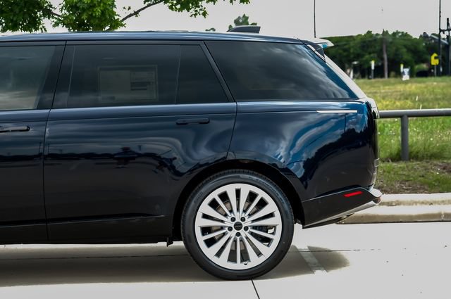 New 2026 Land Rover Range Rover Long Wheelbase Autobiography AWD/4WD image 19