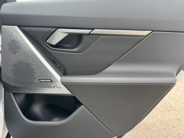 Certified 2025 BMW 530i xDrive 530i xDrive w/ Premium Package image 31