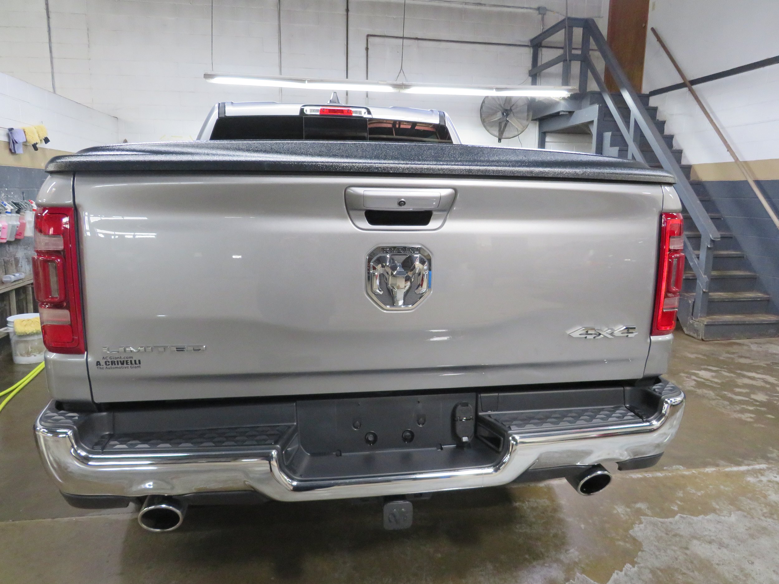 Used 2023 RAM 1500 Limited AWD/4WD image 5