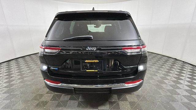 Used 2023 Jeep Grand Cherokee 4WD 4xe image 3