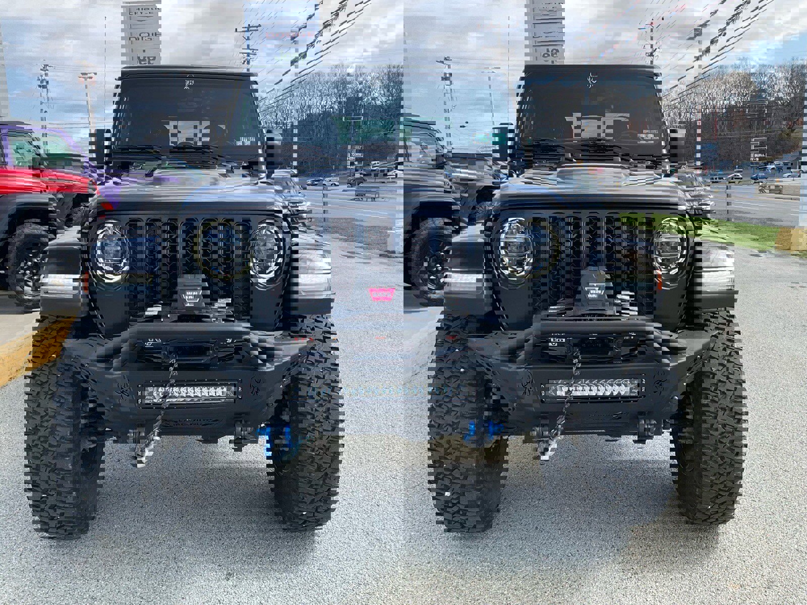 Used 2021 Jeep Gladiator Overland w/ Popular Equipment Package image 2