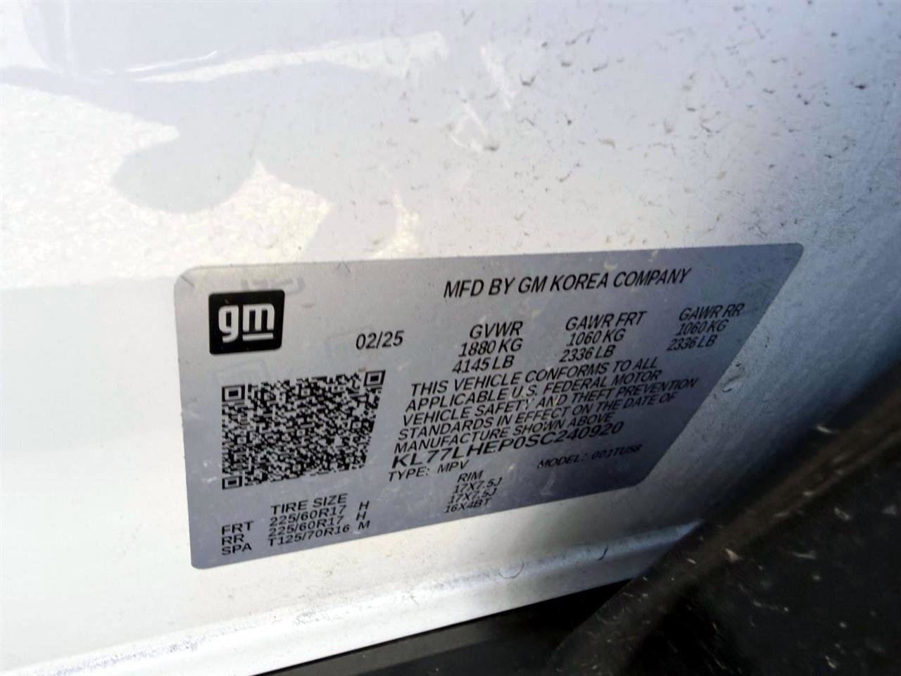Used 2025 Chevrolet Trax LT w/ LT Convenience Package FWD image 14