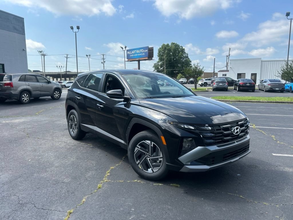 New 2026 Hyundai Tucson Blue SE AWD/4WD image 2