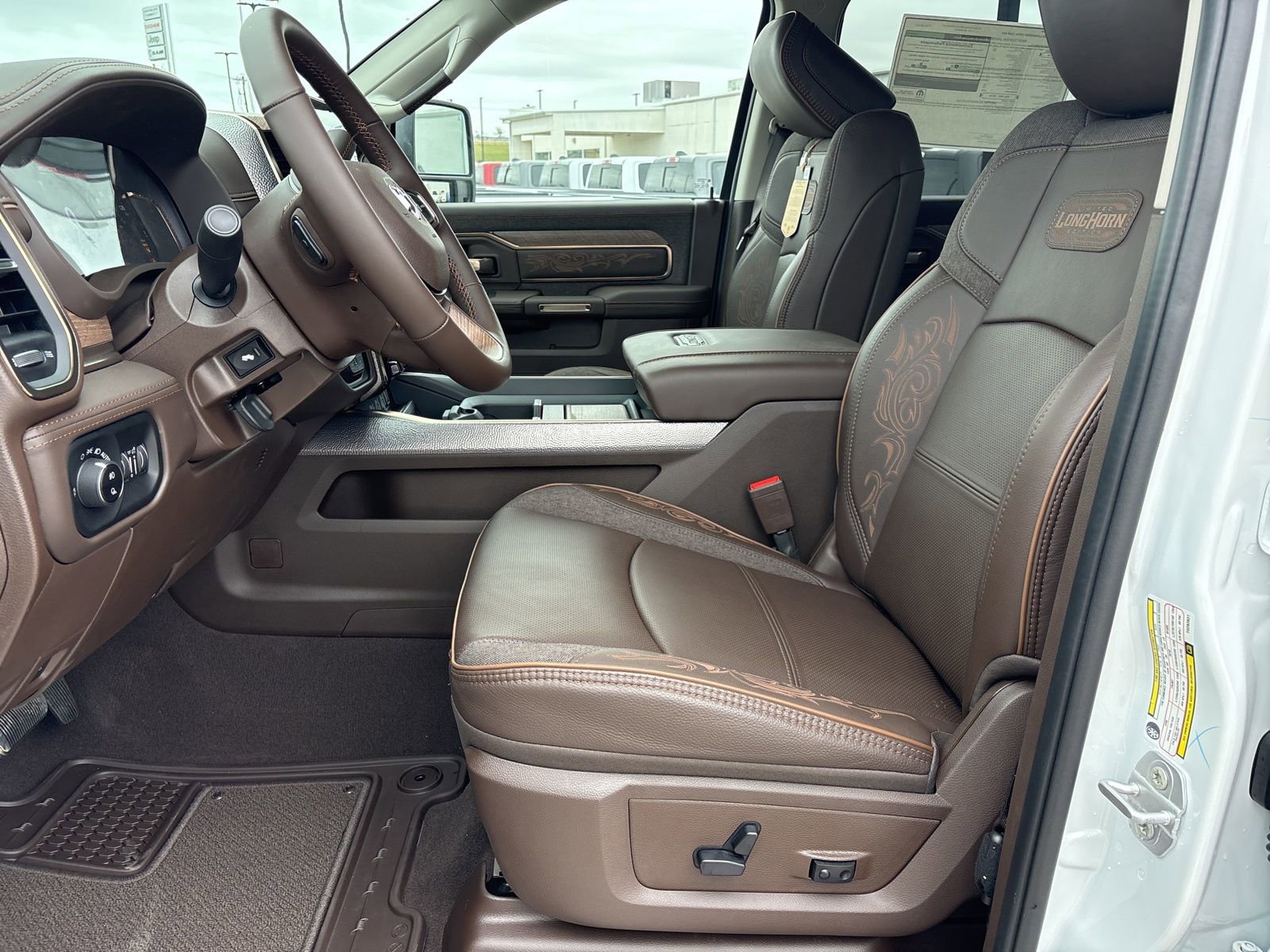 New 2026 RAM 2500 Limited AWD/4WD image 19