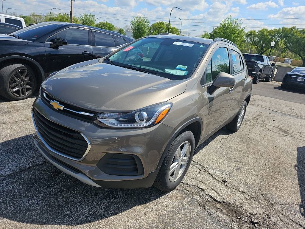 Used 2022 Chevrolet Trax LT w/ Driver Confidence Package AWD/4WD image 5