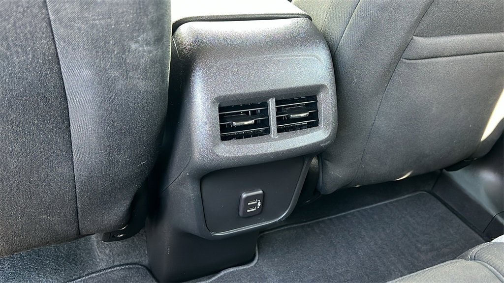 Used 2023 Chevrolet Equinox LS image 8