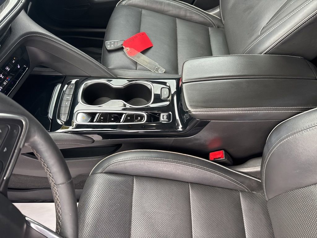 Used 2021 Buick Envision Essence image 28