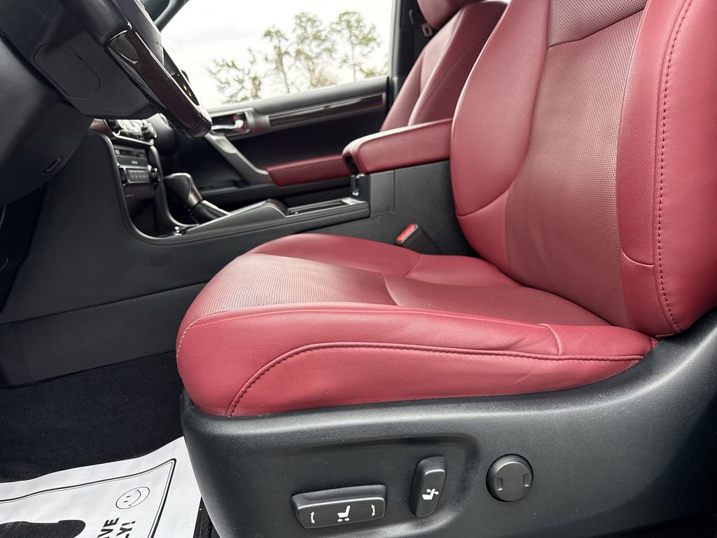 Used 2023 Lexus GX 460 Premium w/ Premium Package image 12