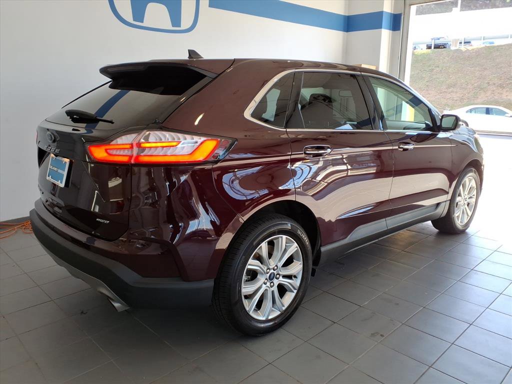 Used 2022 Ford Edge Titanium w/ Equipment Group 301A image 5