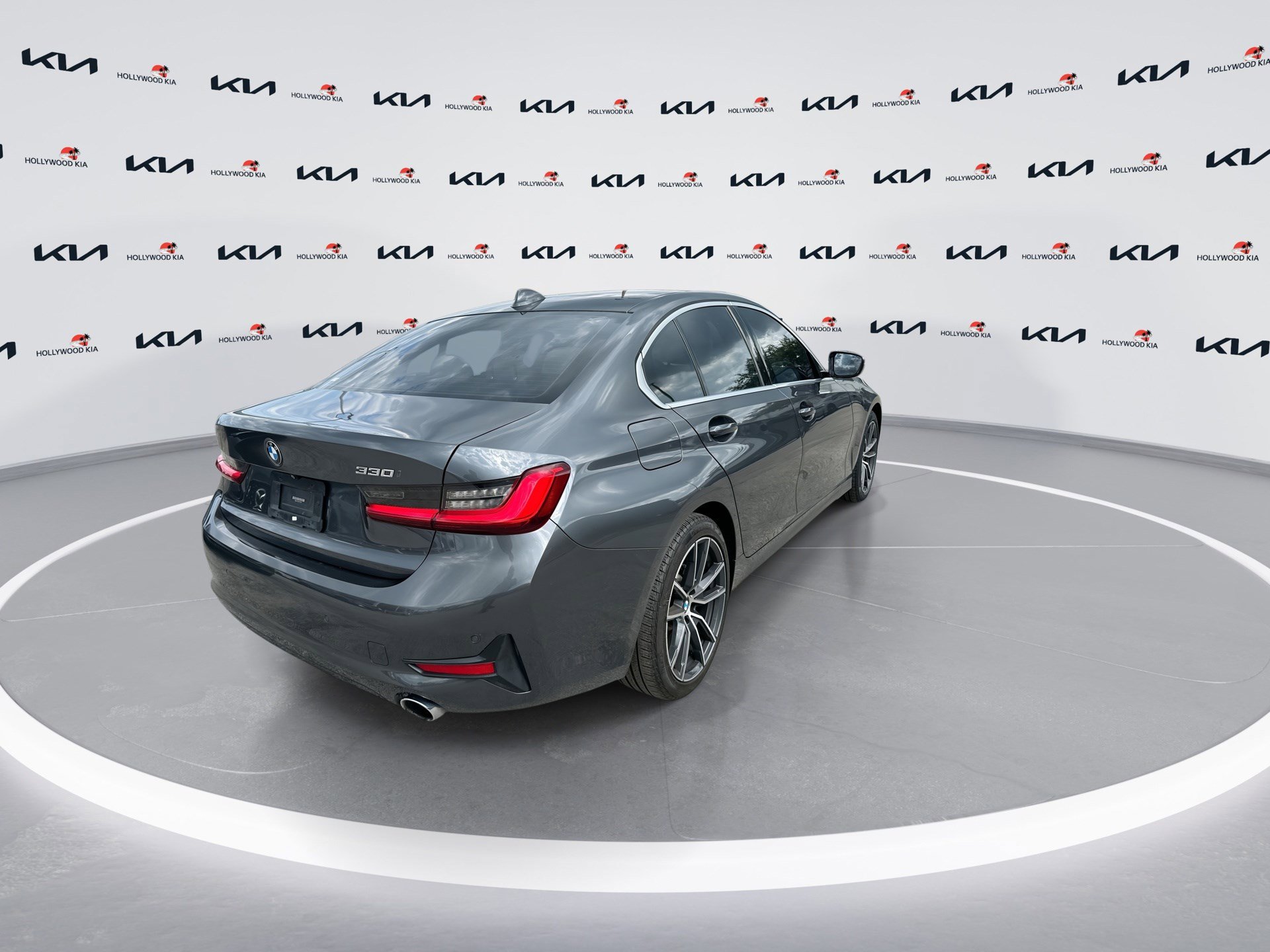 Used 2019 BMW 330i Sedan w/ Convenience Package RWD image 8