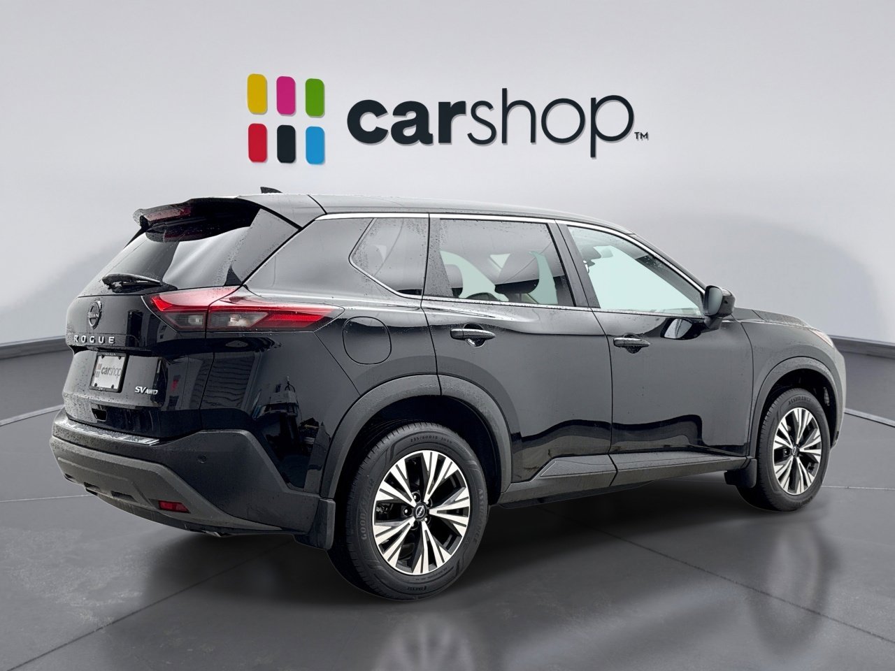 Used 2023 Nissan Rogue SV image 5