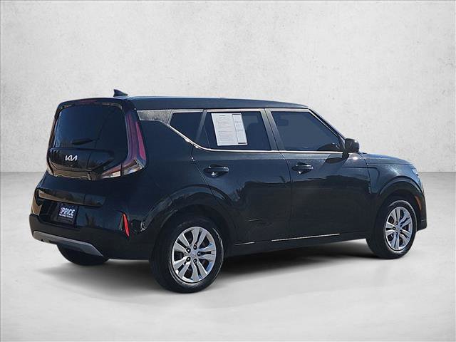 Used 2023 Kia Soul LX image 5