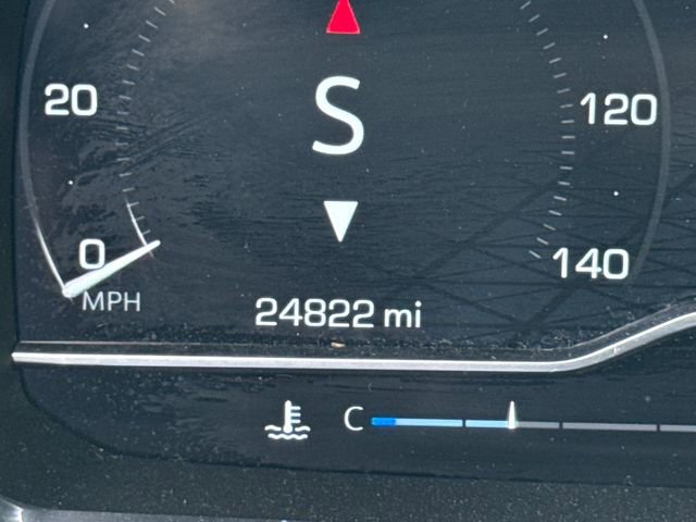 Used 2023 GMC Yukon XL SLE image 33