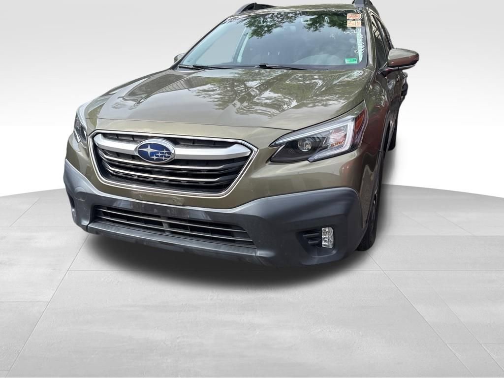 Used 2020 Subaru Outback Premium AWD/4WD image 2