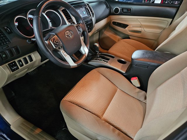 Used 2015 Toyota Tacoma PreRunner w/ SR5 Package RWD image 10