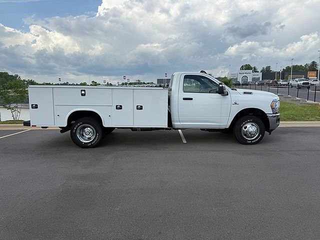 New 2023 RAM 3500 Tradesman image 3