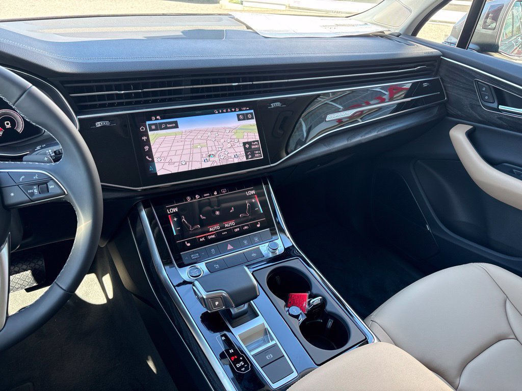 New 2026 Audi Q7 2.0T Premium AWD/4WD image 32