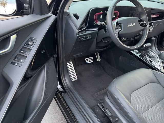 Certified 2025 Kia Niro EX Touring FWD image 15