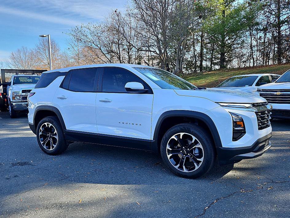 New 2026 Chevrolet Equinox LT image 6