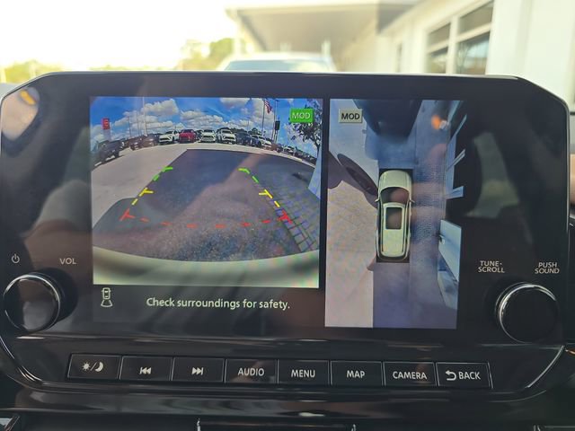 Used 2025 Nissan Pathfinder Platinum w/ Cargo Package image 21