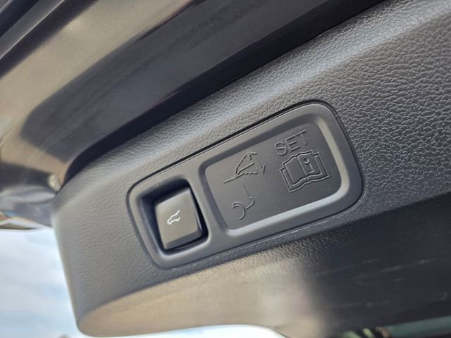 Used 2024 Ford Expedition Limited image 15